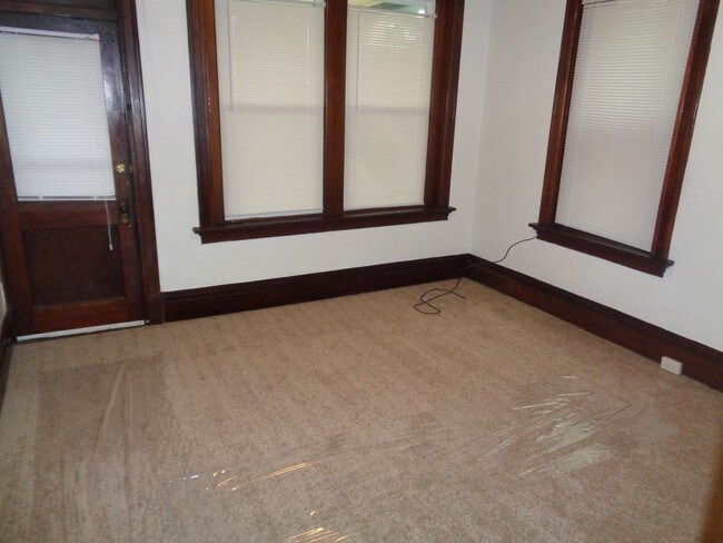 Foto del edificio - 230 Woodbine St