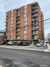 Building Photo - 87 Glenbrook Rd