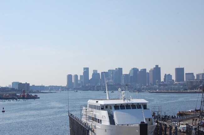 Foto principal - 33 Medford St