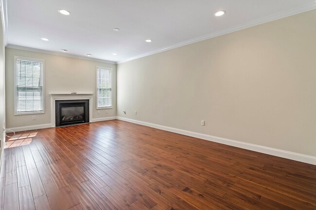 Building Photo - 86 Deepwater Cir