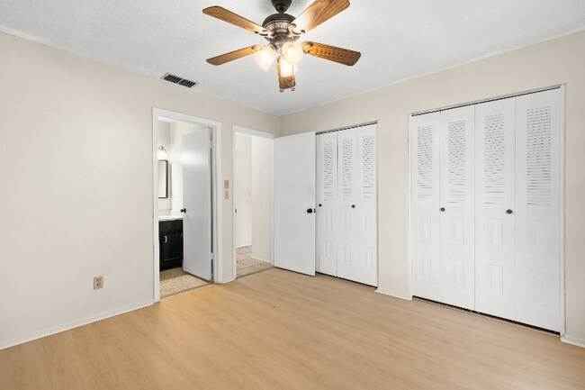 Building Photo - 11503 Smokethorn Dr