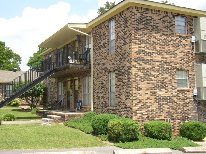Primary Photo - 8010 4th Ave