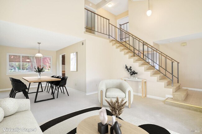 Building Photo - 427 San Marin Dr