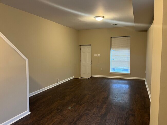 Foto del edificio - 800 N Glover St