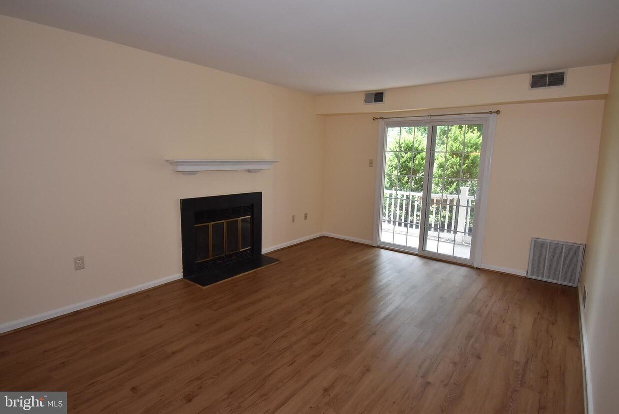 Primary Photo - 760 Scotch Way