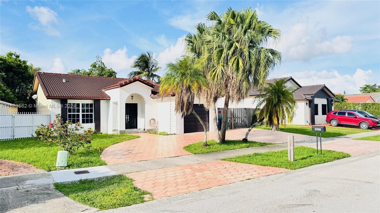 Primary Photo - 14471 SW 52nd St
