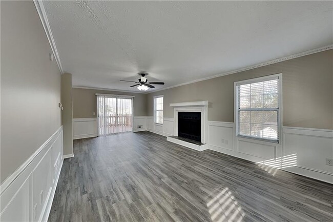 Building Photo - 385 Roswell Farms Rd