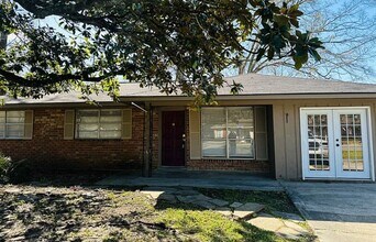 Building Photo - 13358 Meadowlane Dr