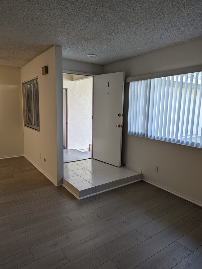 Entry - 2960 W 235th St