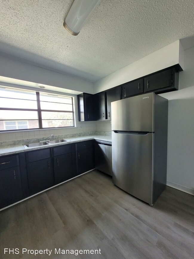 Building Photo - 2 br, 1.5 bath House - 807 S Jefferson Ave...
