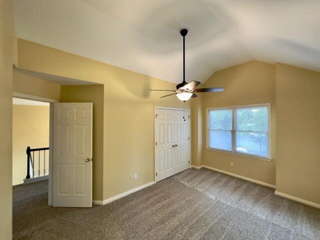 Foto del edificio - 512 Hunters Knoll Ct