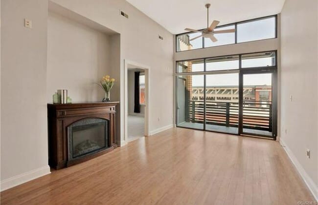 Photo - 1333 W Broad St Apartment