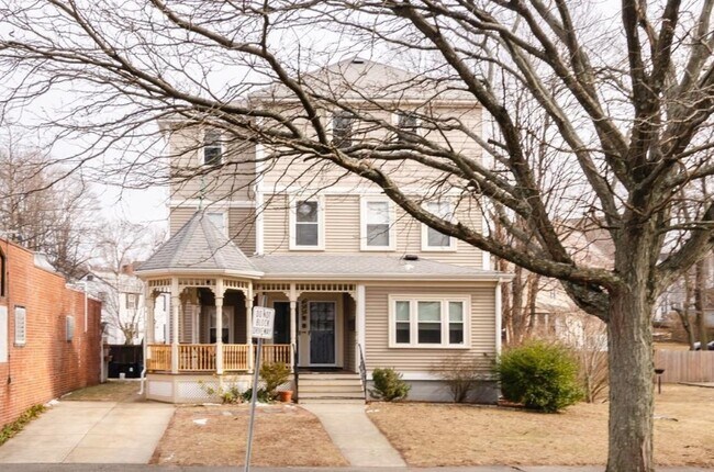 Foto del edificio - 40 Independence Ave