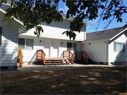 Primary Photo - 58907 Green Acres Dr