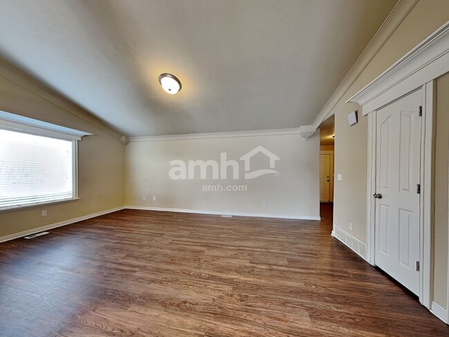 Building Photo - 2437 E 1650 S