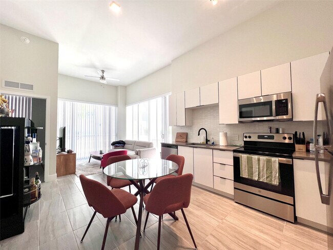 Foto del edificio - 120 N Compass Way