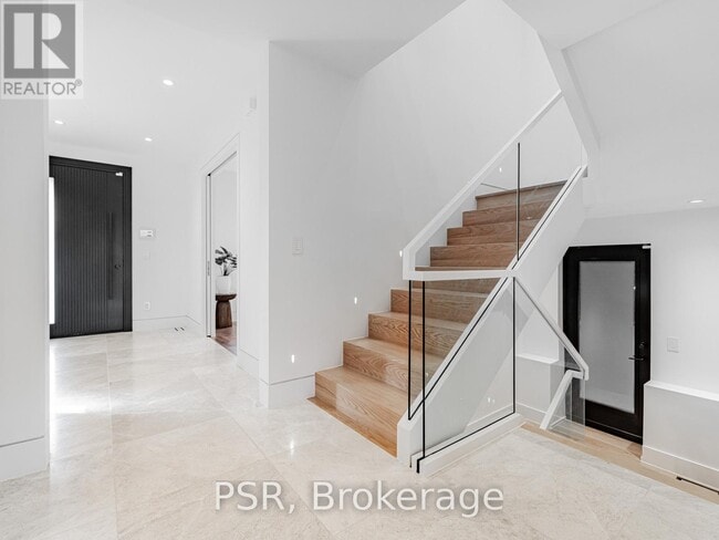 Building Photo - 86 Chudleigh Ave