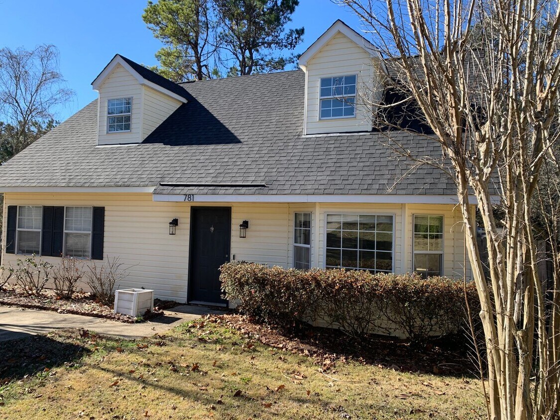 781 Iroquois Cir, Auburn, AL 36830 House Rental in Auburn, AL