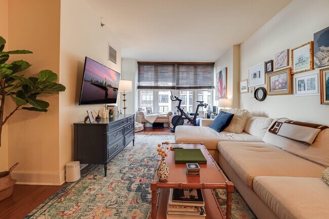 Foto del edificio - 1125 Maxwell Ln