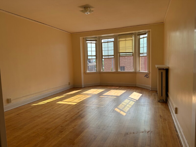 Primary Photo - 440 N Park Ave