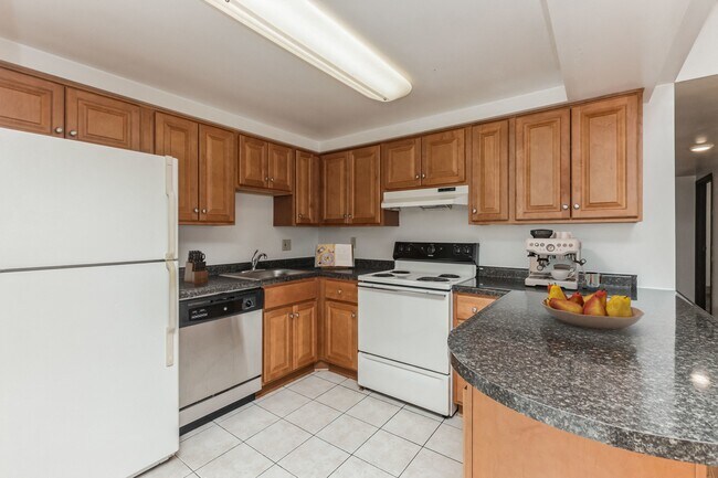 Foto del edificio - Bates Hill Apartments