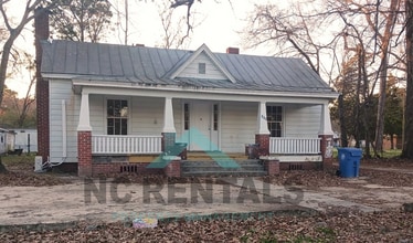 Building Photo - 307 N Parker St