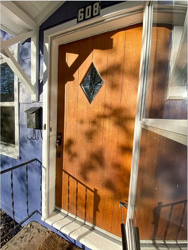 Foto del edificio - 608 W Birch Ave