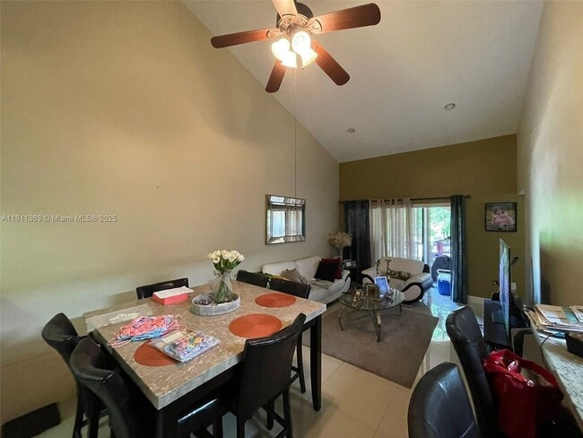 Foto del edificio - 10245 NW 9th St Cir