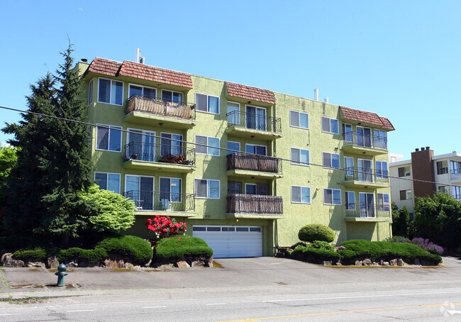 Foto del edificio - 10110 Greenwood Ave