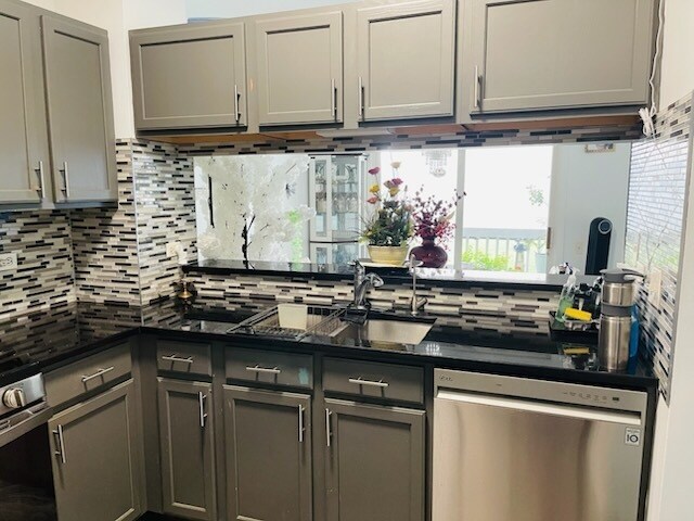 Foto del edificio - 3192 Teal Bay Ct