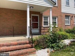 Building Photo - 12330 Chesterton Dr