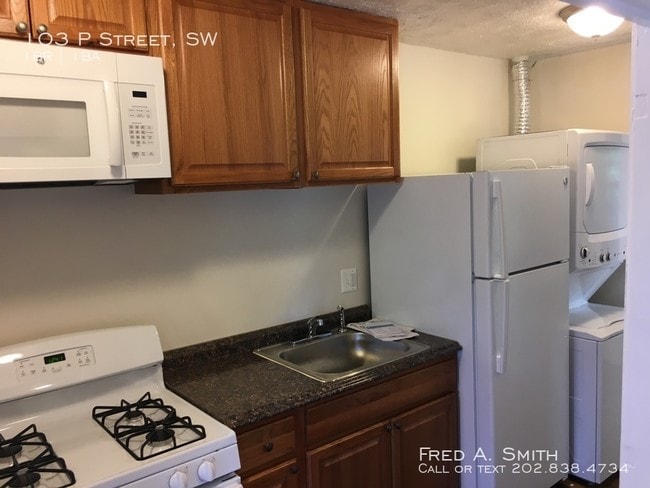 Building Photo - 103 P St SW