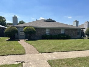Building Photo - 11815 Garden Terrace Dr
