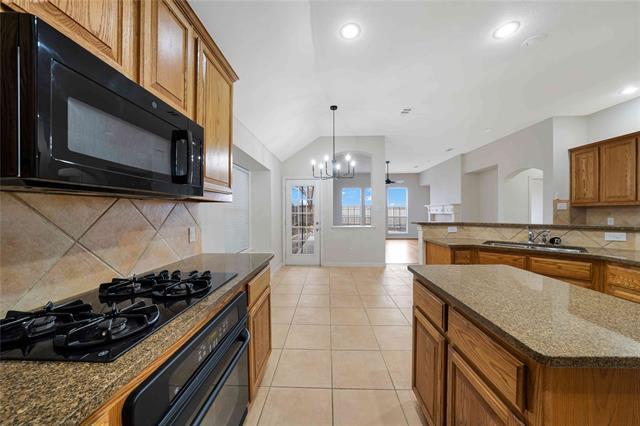 Foto del edificio - 7404 Province St