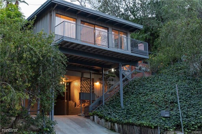 Building Photo - 2 br, 1.5 bath House - 15100 Del Gado Dr