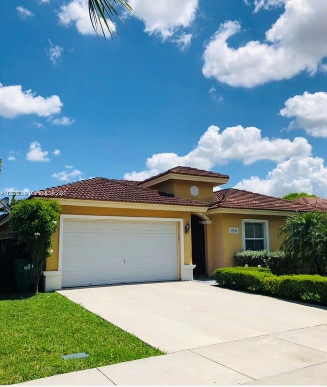 Building Photo - 14843 SW 28 Ln