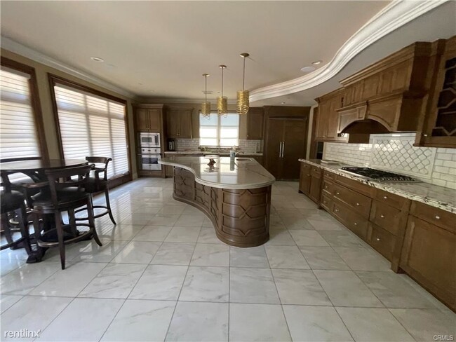 Foto del edificio - 4 br, 5 bath House - 2218 Lee Ave
