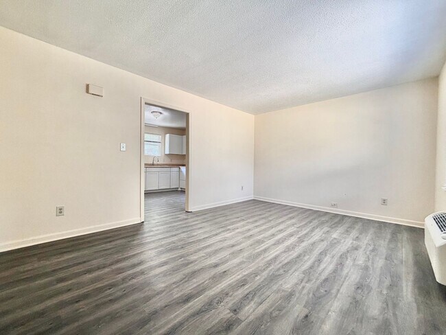 Foto del edificio - 725 N Privette St