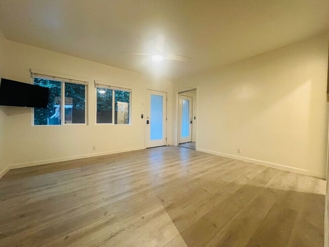 Building Photo - 5525 Harold Way