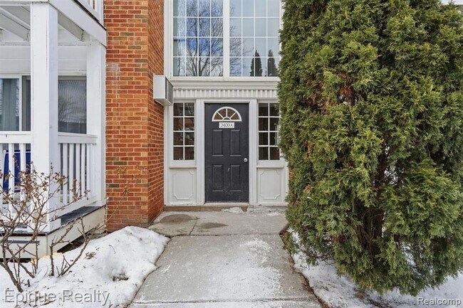 Foto del edificio - 2400 Parmenter Blvd