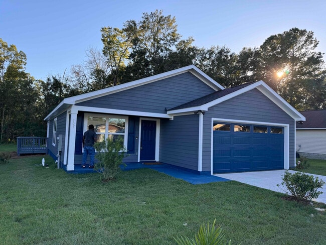 Building Photo - 107 Pinecrest Blvd