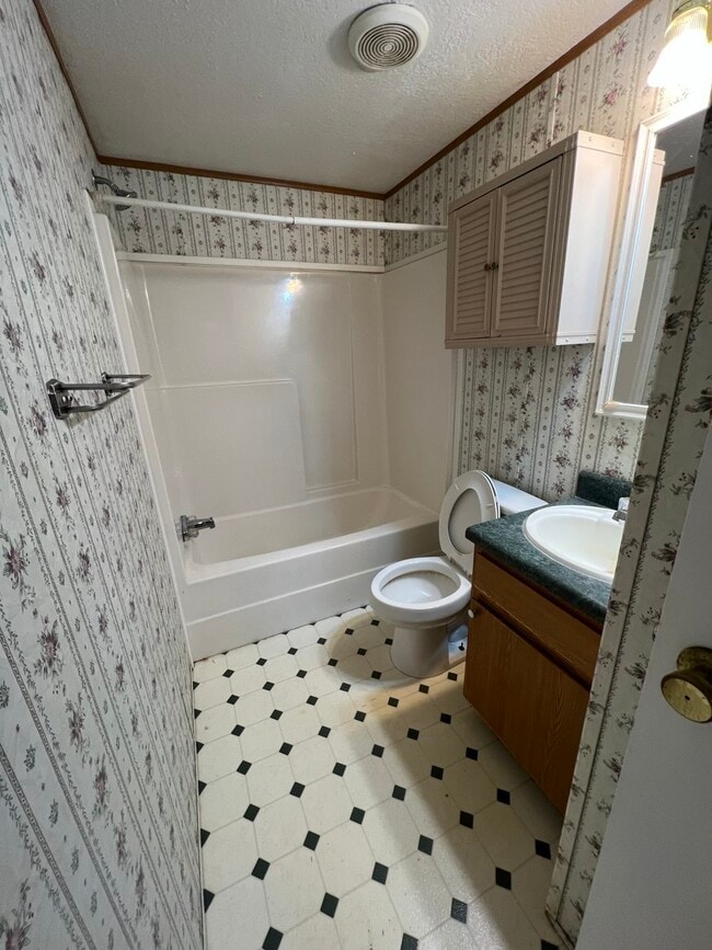 Building Photo - 34 Goldfinch Ln