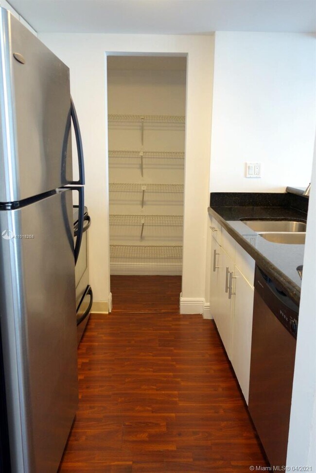 Foto del edificio - 850 N Miami Ave