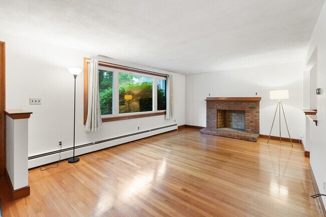 Sala de estar - 10 Cedar Ridge Dr