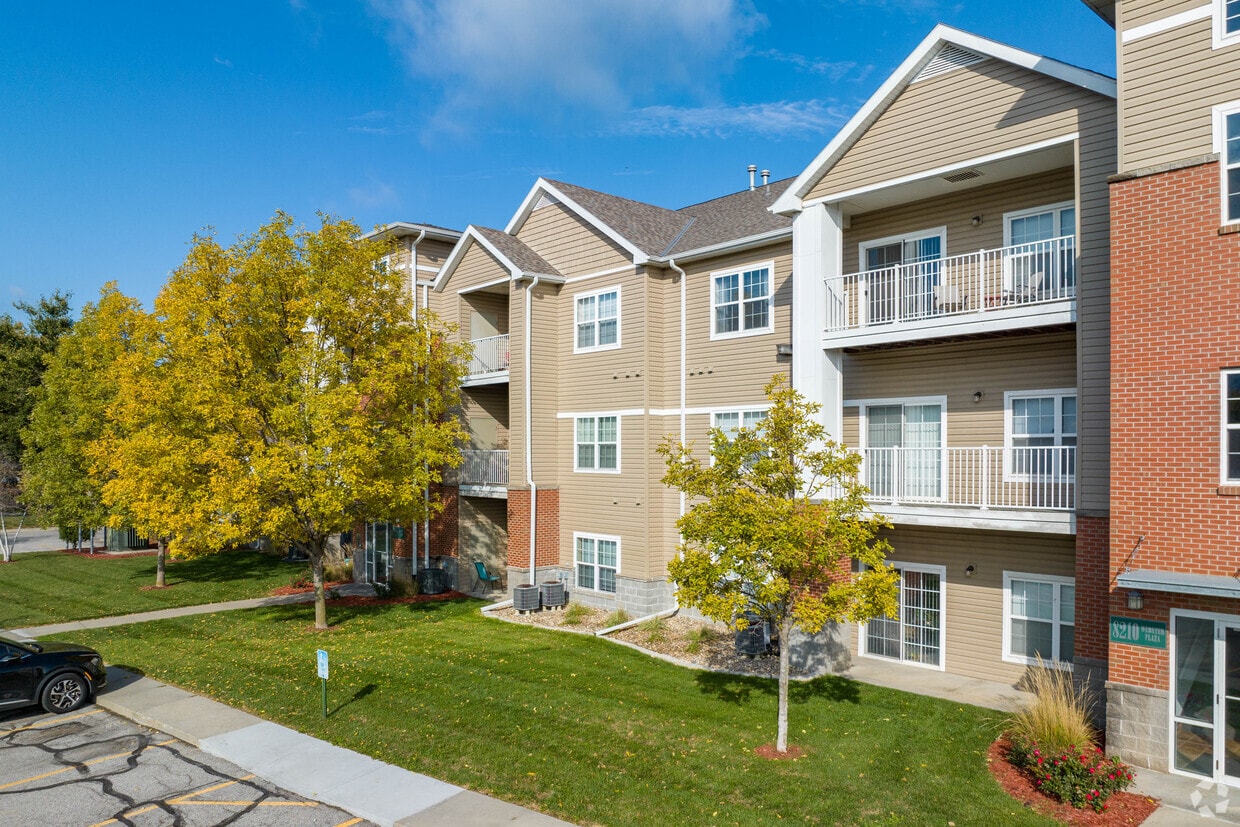 Peony Village Apartments - Peony Village Apartments