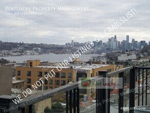 Building Photo - 4031 Aurora Ave N