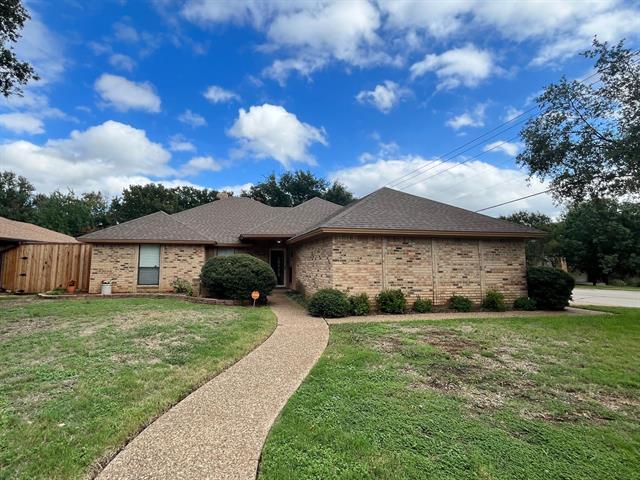 Building Photo - 7825 Silveridge Dr
