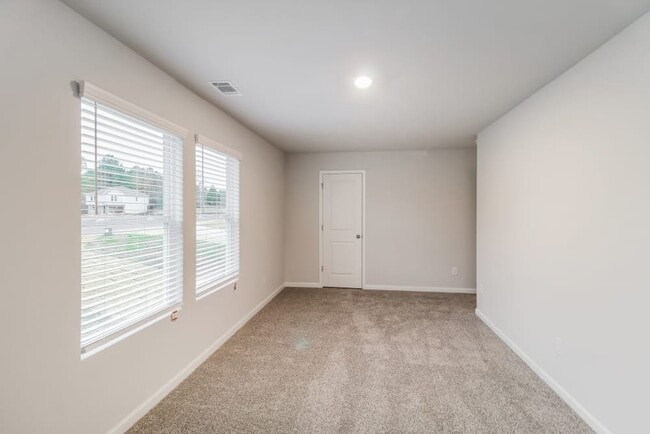 Building Photo - 394 Amelia Ln