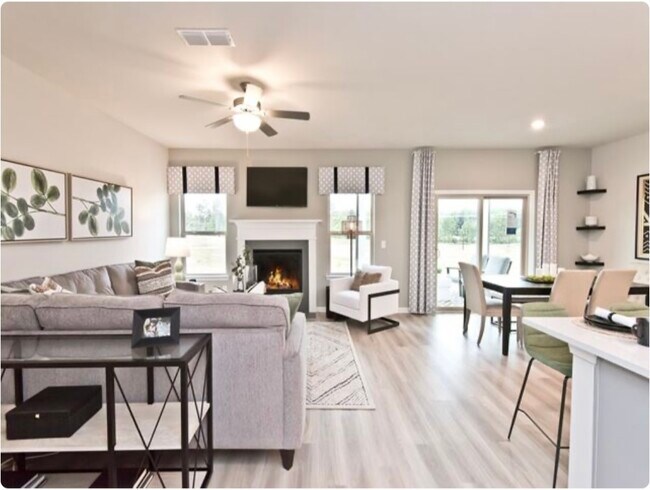 Living Room - 446 Ravine Dr