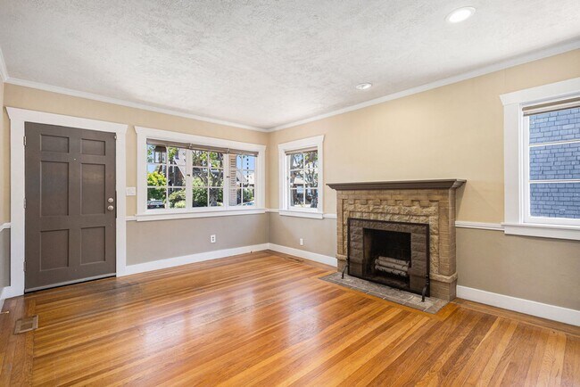 Photo - 3229 Central Ave Apartment